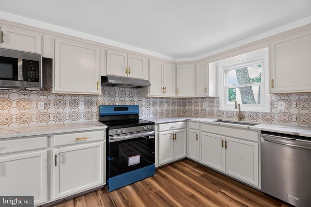 1569 W CHESTNUT AVE, Vineland, NJ 08360