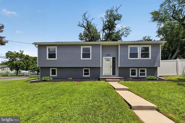 1569 W CHESTNUT AVE, Vineland, NJ 08360