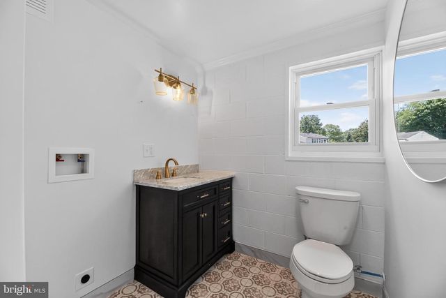 1569 W CHESTNUT AVE, Vineland, NJ 08360