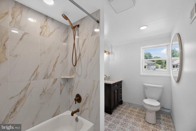 1569 W CHESTNUT AVE, Vineland, NJ 08360