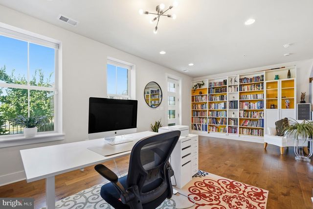 22325 CABIN BRANCH AVE, Clarksburg, MD 20871