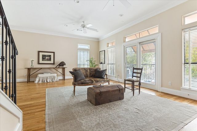 3515 Yupon Street, Houston, TX 77006