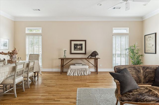 3515 Yupon Street, Houston, TX 77006