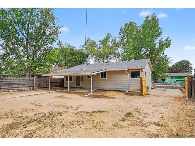 2122 Doniphan Dr, Colorado Springs, CO 80910