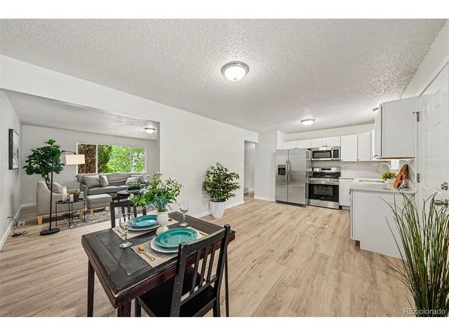 2122 Doniphan Dr, Colorado Springs, CO 80910