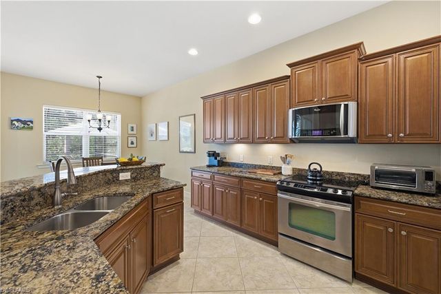 7932 Princeton DR, Naples, FL 34104