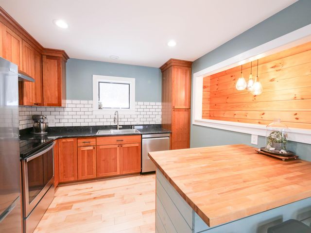 26 Merrill Spring Road, Tinmouth, VT 05773