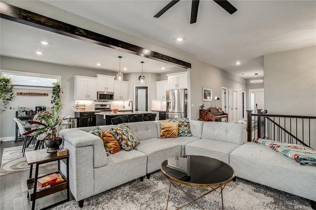 213 SW Davenport Drive, Blue Springs, MO 64014