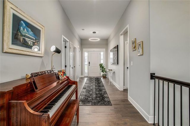 213 SW Davenport Drive, Blue Springs, MO 64014