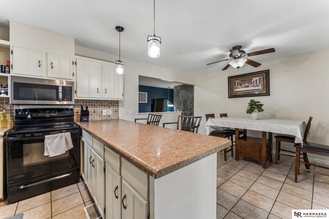 5006 Trail Creek Avenue, Omaha, NE 68157