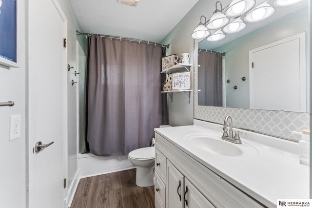 5006 Trail Creek Avenue, Omaha, NE 68157