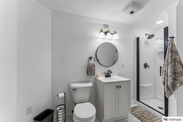 5006 Trail Creek Avenue, Omaha, NE 68157