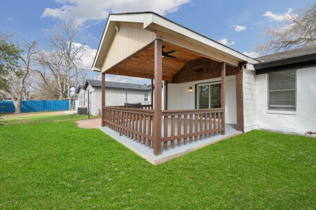 8842 Donnybrook Lane, Dallas, TX 75217