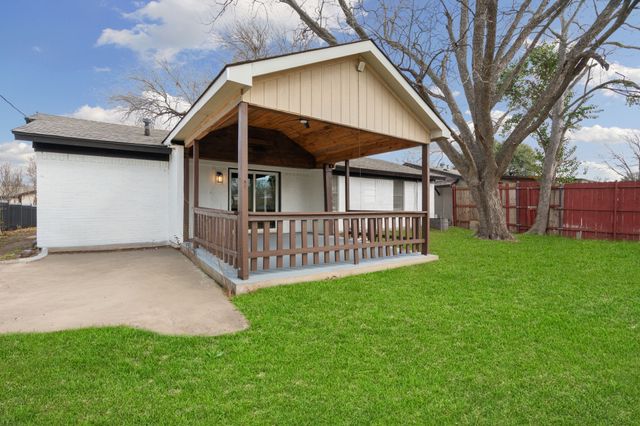 8842 Donnybrook Lane, Dallas, TX 75217