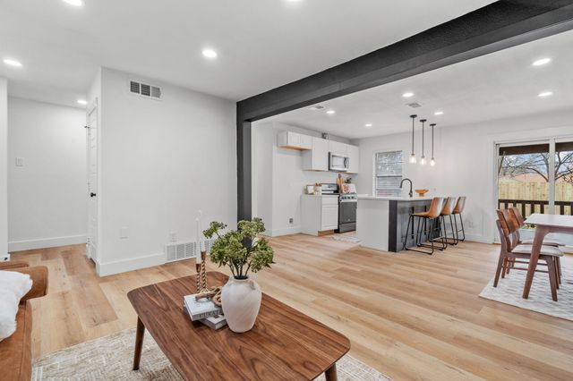 8842 Donnybrook Lane, Dallas, TX 75217