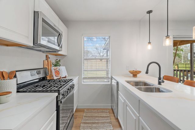 8842 Donnybrook Lane, Dallas, TX 75217