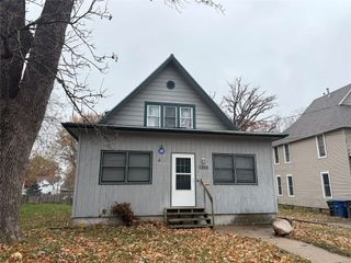 1352 E 12th Street, Des Moines, IA 50316