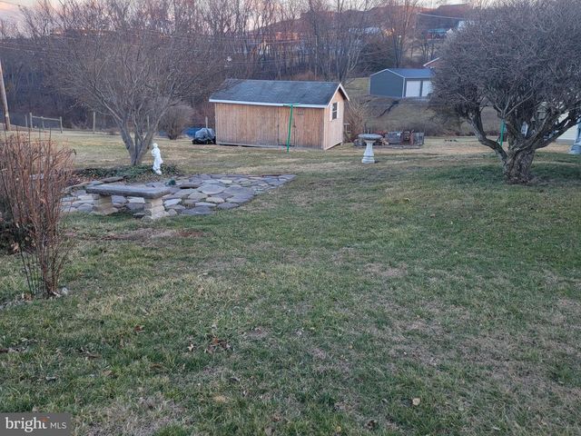 51 YORK DR, Romney, WV 26757