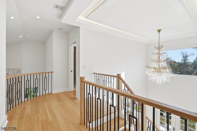 65 Summit Ct, Westfield Town, NJ 07090