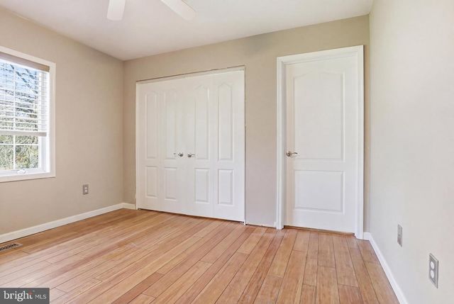 7340 WOODLAND DR, Spring Grove, PA 17362
