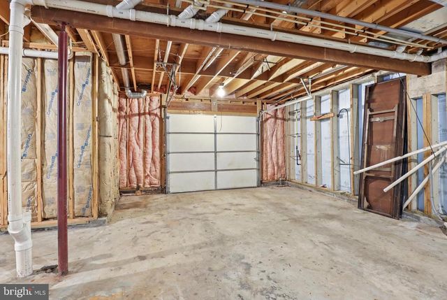7340 WOODLAND DR, Spring Grove, PA 17362