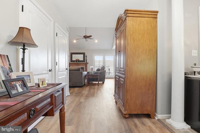 7340 WOODLAND DR, Spring Grove, PA 17362