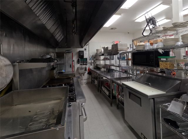 3667 3667 E Interstate 30, Campbell, TX 75422