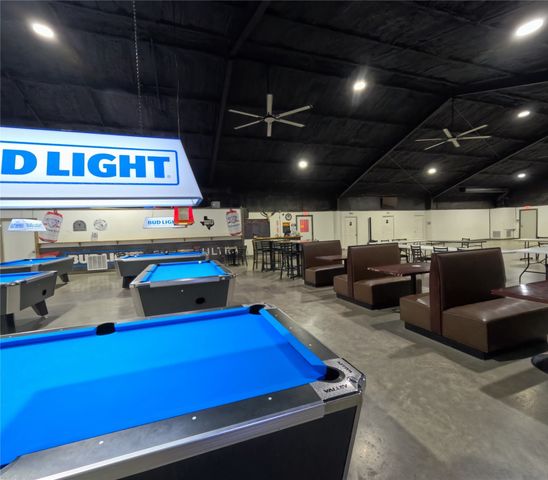 3667 3667 E Interstate 30, Campbell, TX 75422