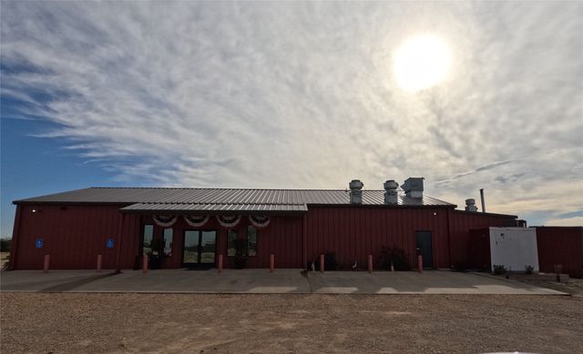 3667 3667 E Interstate 30, Campbell, TX 75422