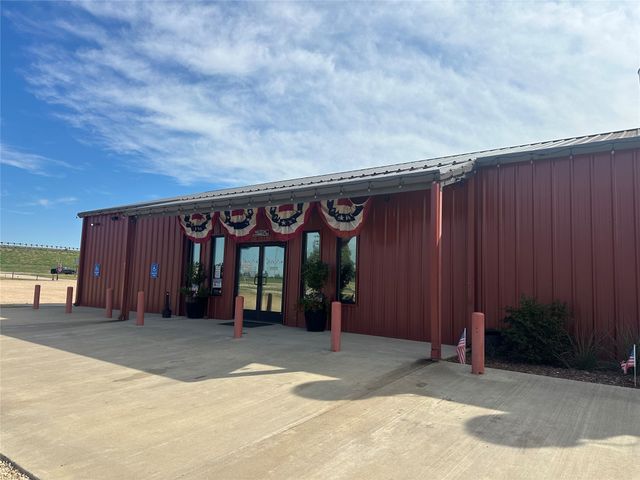 3667 3667 E Interstate 30, Campbell, TX 75422