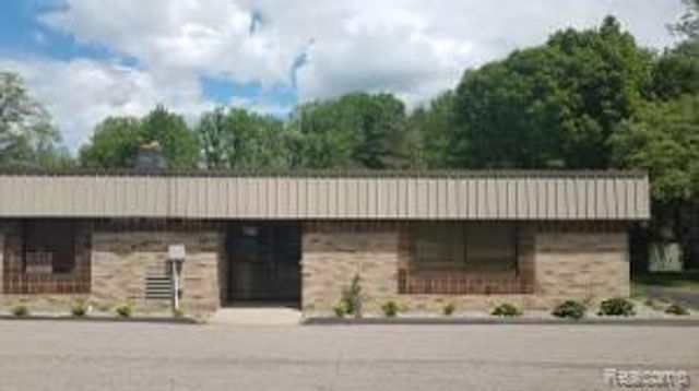 32290 5 Mile Ste3 Road, Livonia, MI 48154