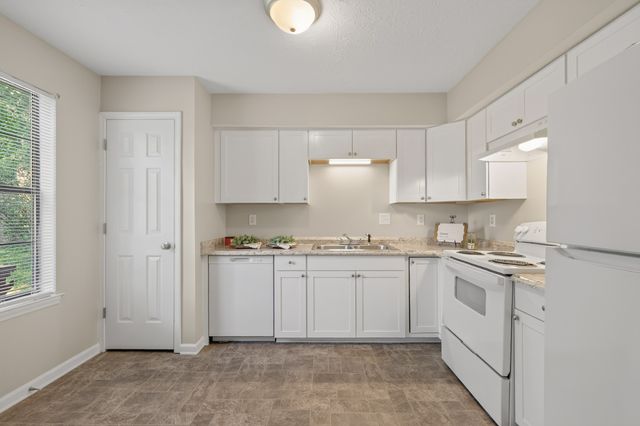 103 Coventry Woods Dr, Madison, TN 37115