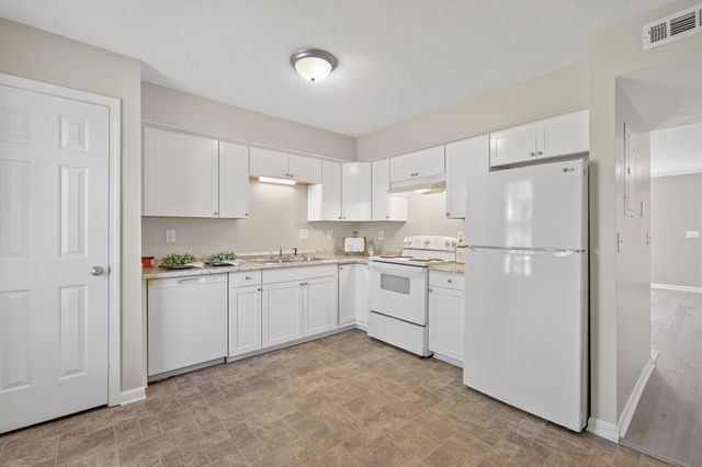 103 Coventry Woods Dr, Madison, TN 37115