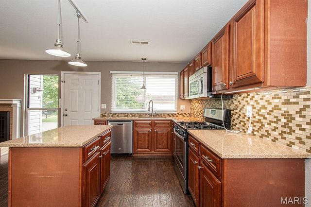 1627 Williamsburg Drive, Barnhart, MO 63012