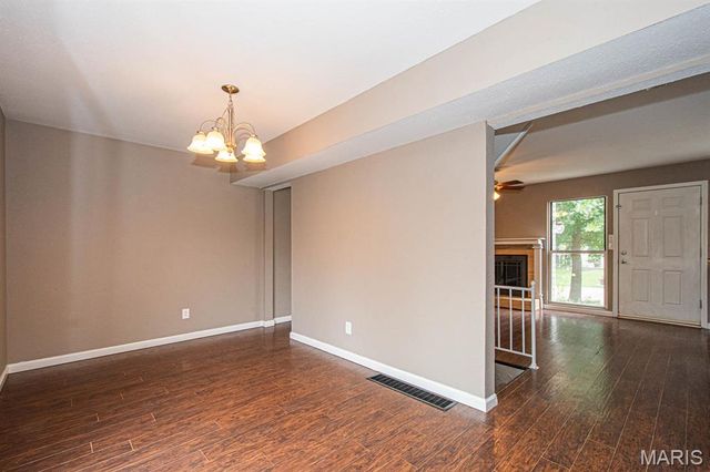 1627 Williamsburg Drive, Barnhart, MO 63012