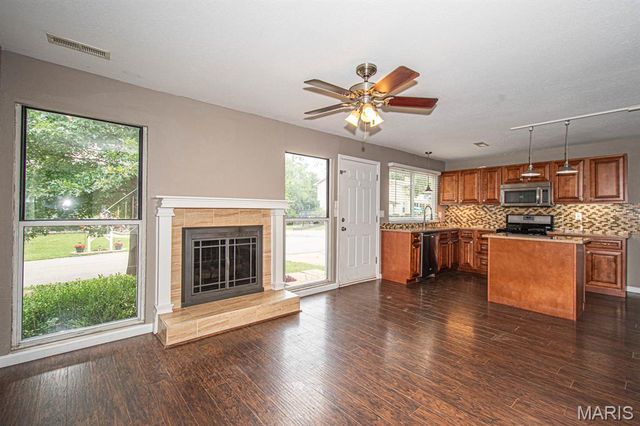 1627 Williamsburg Drive, Barnhart, MO 63012