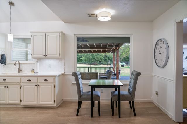 5825 S 286th East Avenue, Broken Arrow, OK 74014