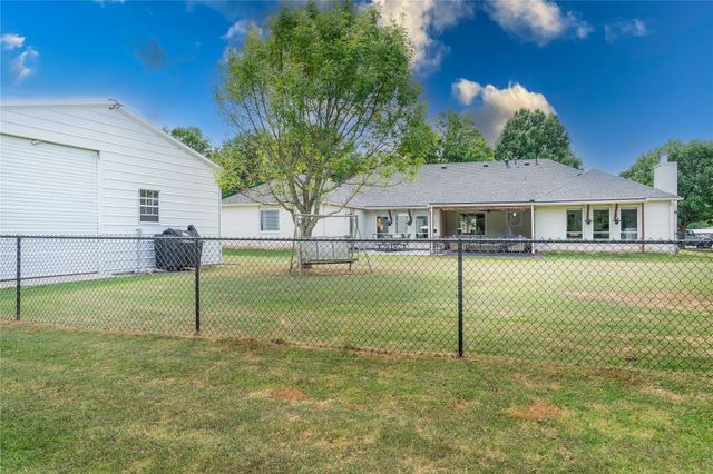5825 S 286th East Avenue, Broken Arrow, OK 74014