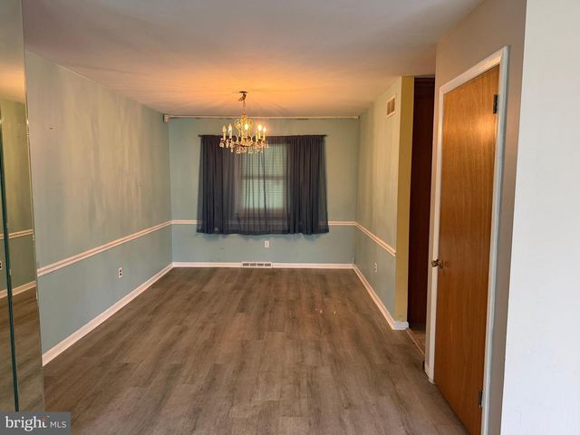 1270 CLOVER LN, Feasterville Trevose, PA 19053