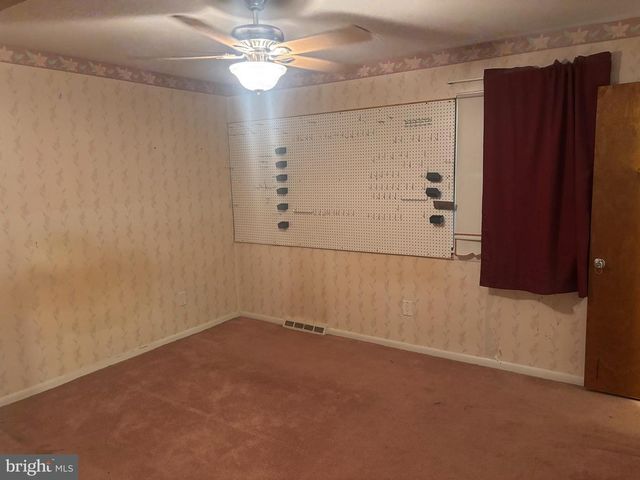 1270 CLOVER LN, Feasterville Trevose, PA 19053