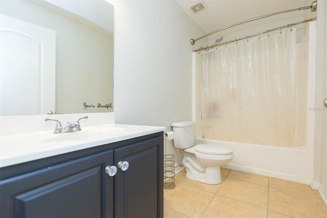 13330 WATERFORD CASTLE DRIVE, Dade City, FL 33525