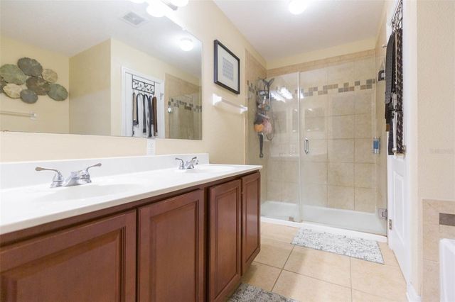 13330 WATERFORD CASTLE DRIVE, Dade City, FL 33525