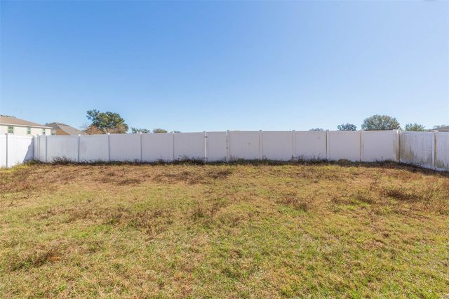 13330 WATERFORD CASTLE DRIVE, Dade City, FL 33525