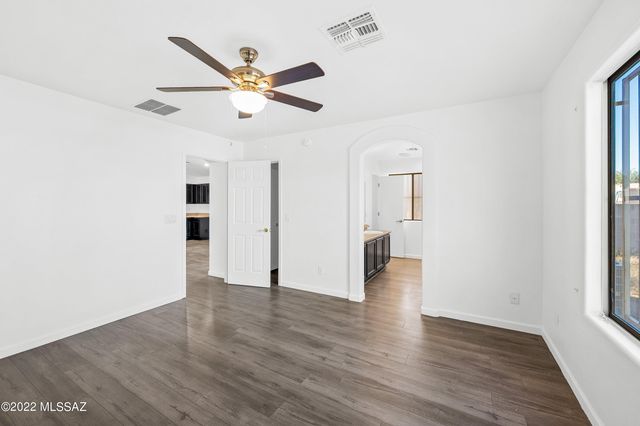 3680 W Ostler Street, Tucson, AZ 85746