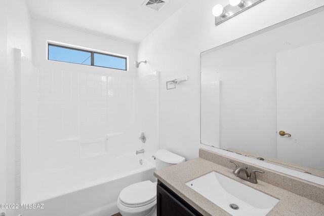 3680 W Ostler Street, Tucson, AZ 85746