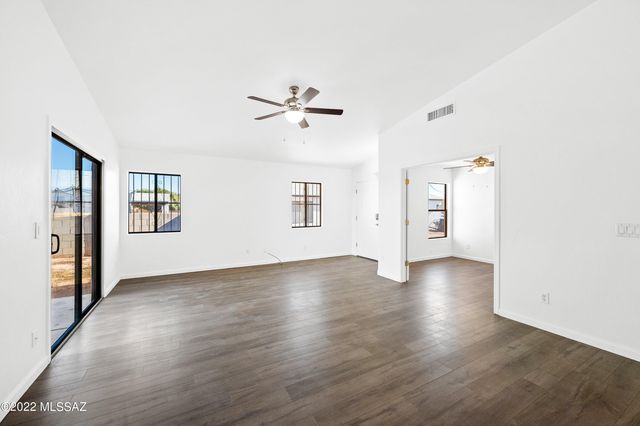 3680 W Ostler Street, Tucson, AZ 85746