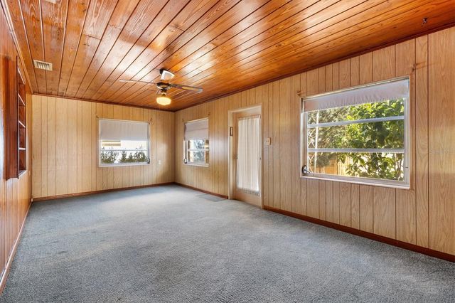 5605 BERTS ROAD, Lady Lake, FL 32159