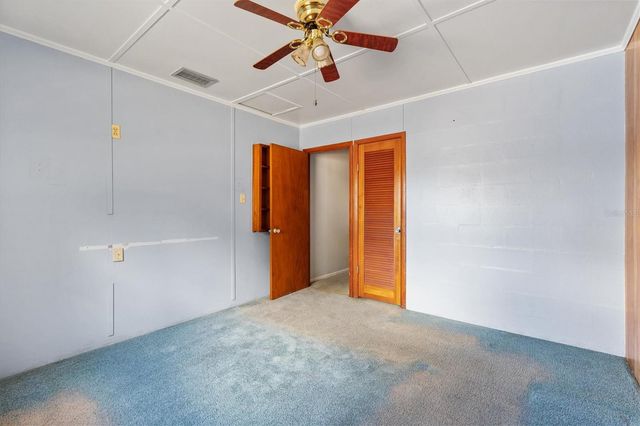 5605 BERTS ROAD, Lady Lake, FL 32159