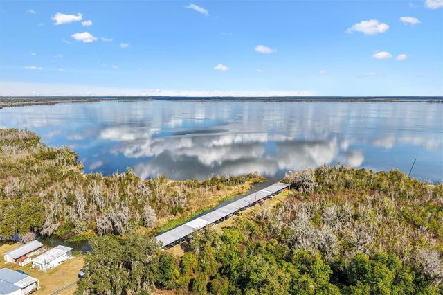 5605 BERTS ROAD, Lady Lake, FL 32159