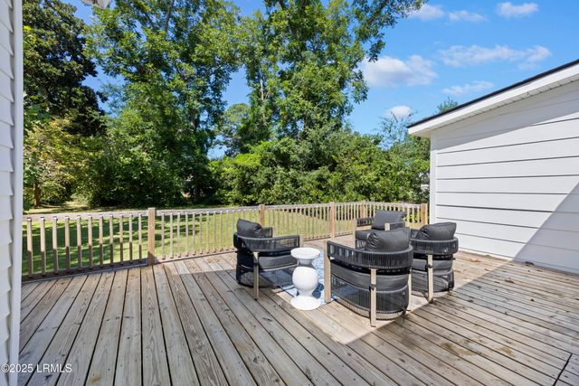 2301 Langhorne Drive, Beaufort, SC 29902